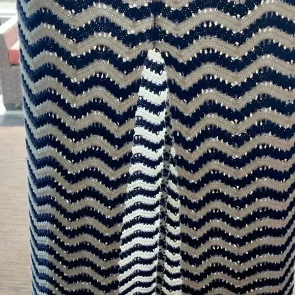 Side Split Hem Crochet Skirt - Picture 9 of 10
